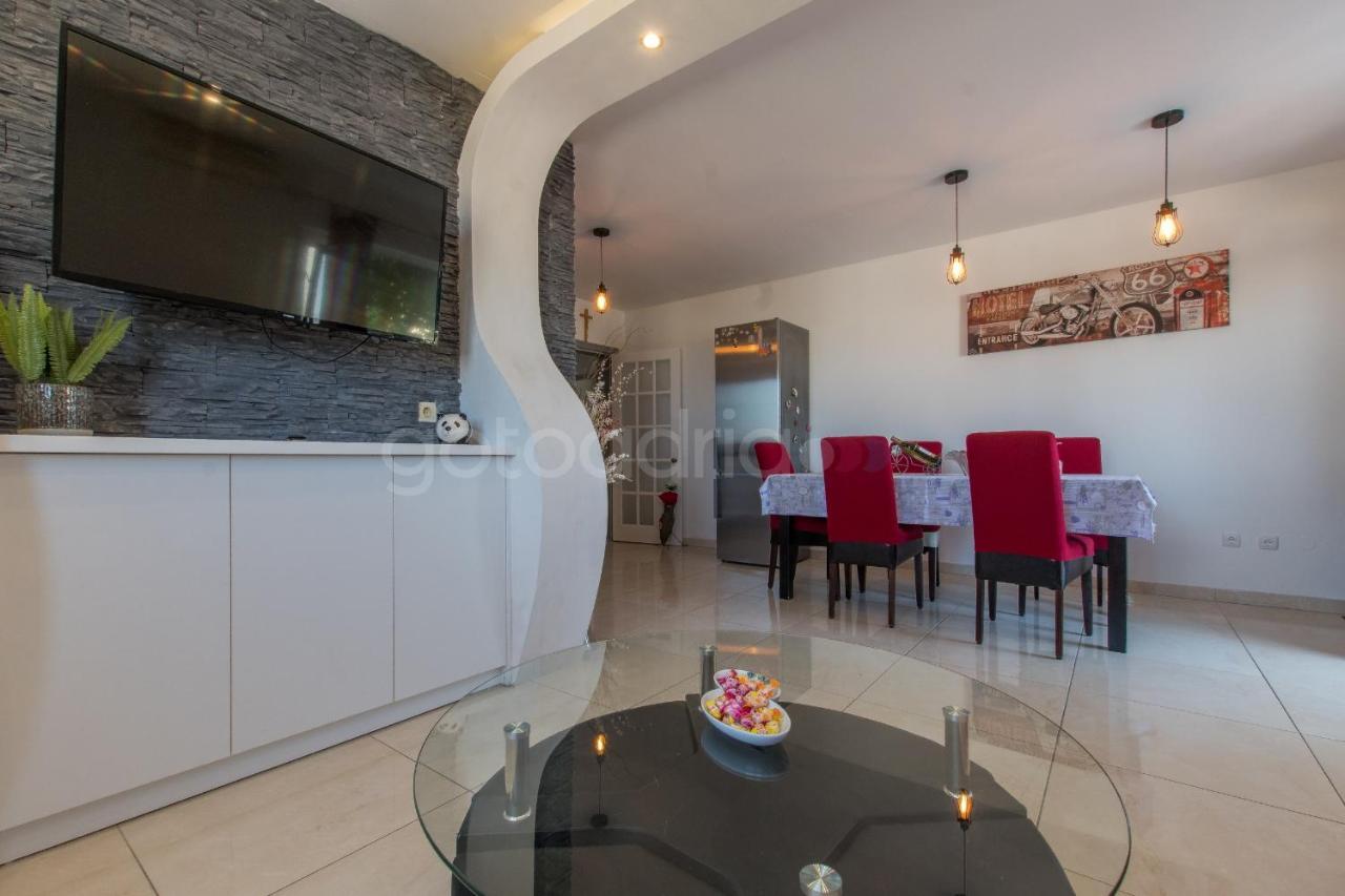 Apartment Vesna With Balcony & Free Parking Makarska Buitenkant foto