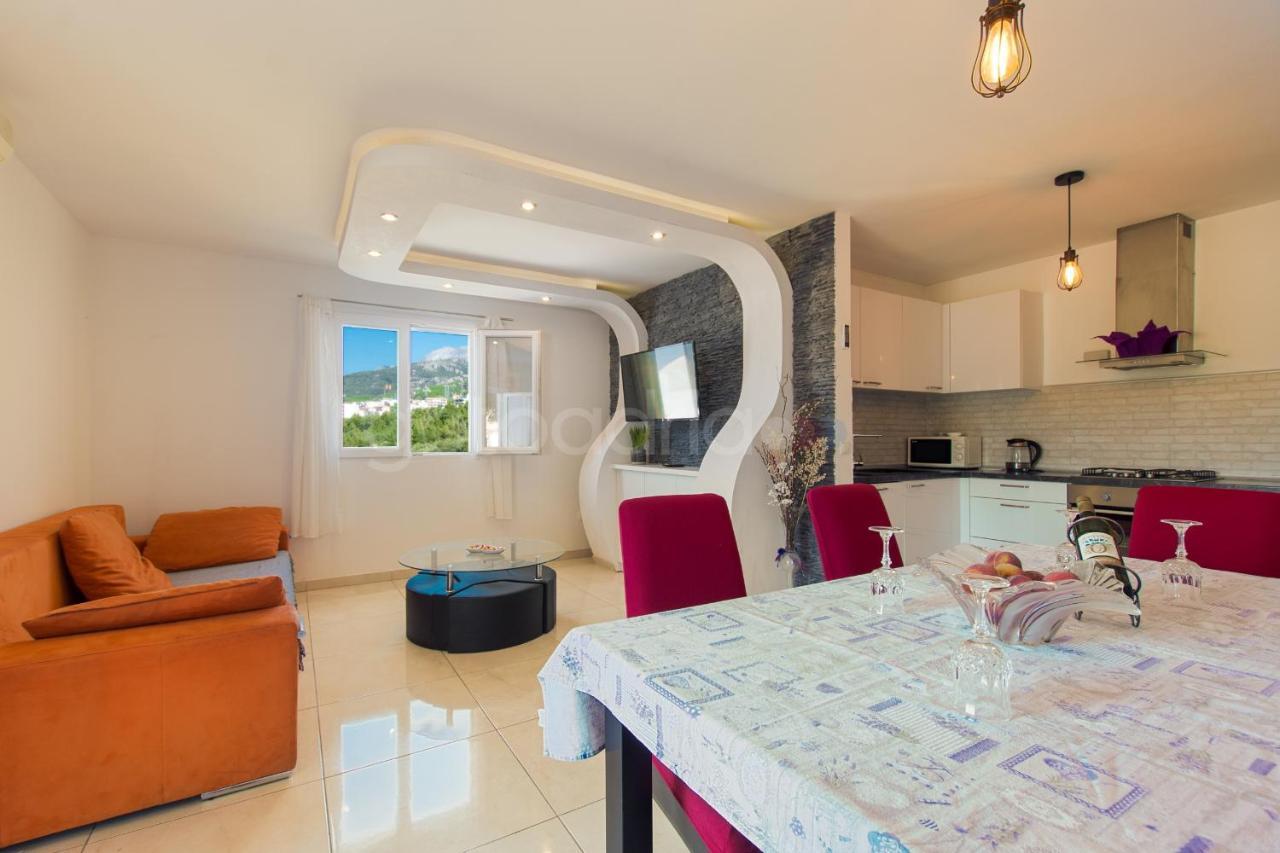 Apartment Vesna With Balcony & Free Parking Makarska Buitenkant foto